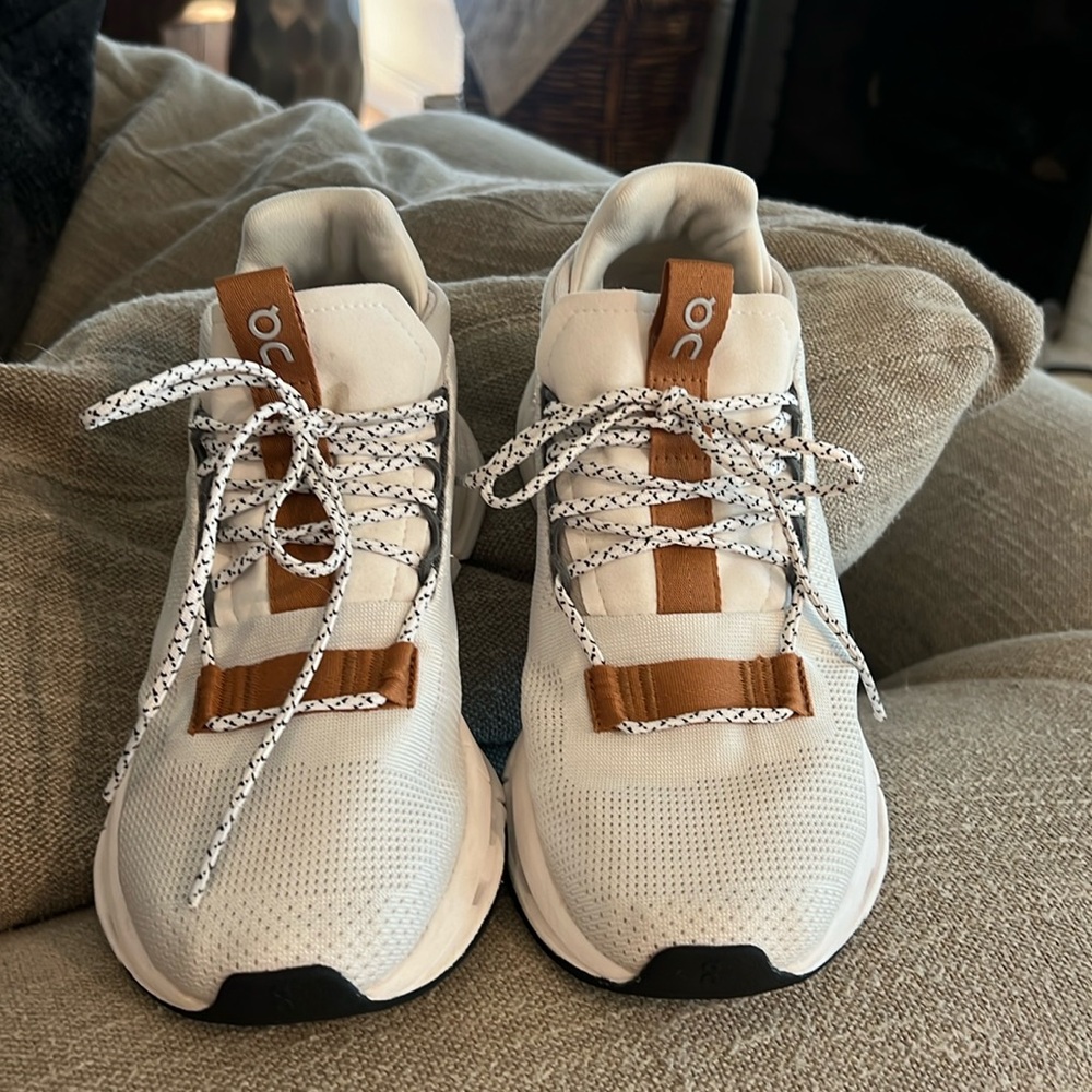 Women’s on cloud nova.